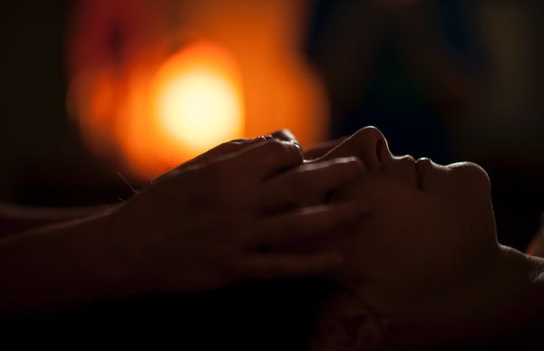 Секреты эротического массажа: какие аксессуары стоит попробовать